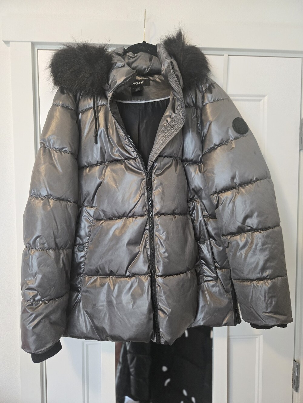 DKNY Metallic Silver Puffer Jacket with Faux Fur Hood. Size L